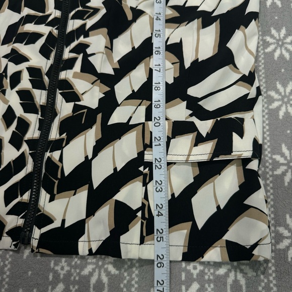NEW Chico's Zenergy Stretch Knit Full Zip Print Jacket Size Large Chico's Size 2 - Picture 7 of 8